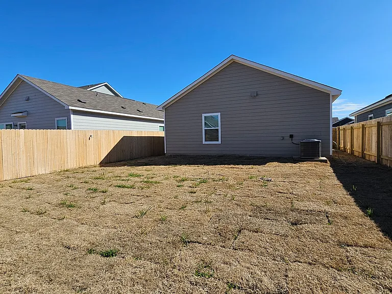 418 Paddlefish Ln — Photo 28