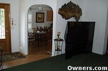 Entry & Dinette