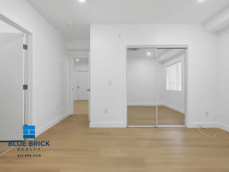 5312 Corteen Pl #26 — Photo 17