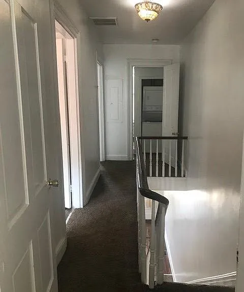 1109 W Clay St — Photo 13