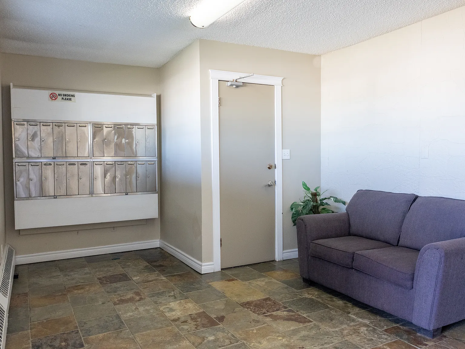 Maple Leaf Court — Photo 3
