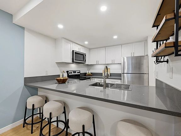 4th image of 8362 Via Sonoma Unit C