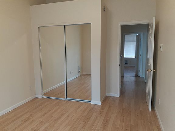 3rd image of 901 Pleasant Ave APT 1