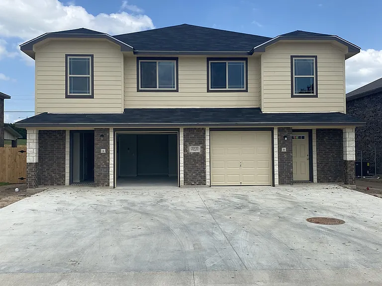 2207 Martin Luther King Junior Blvd #B — Photo 1