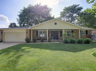 2117 Lynwood Dr, Champaign, IL 61821