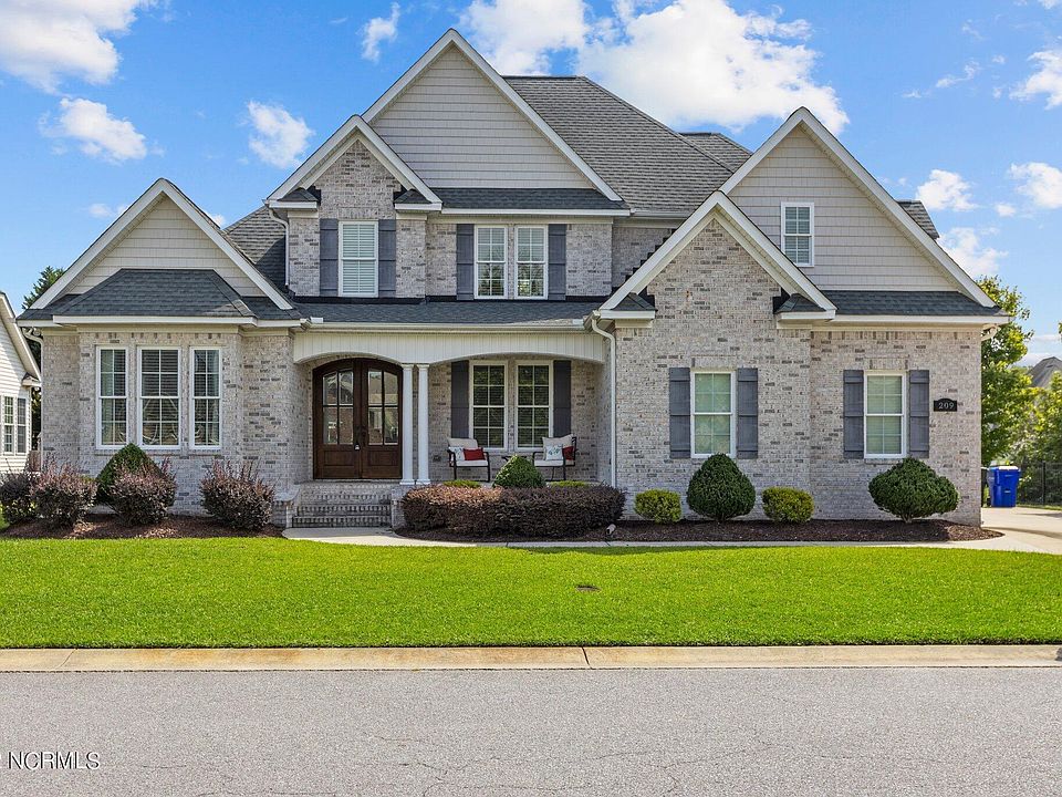 1st image of 209 Blackwater Dr