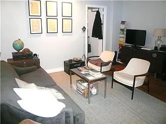 Rented by R New York