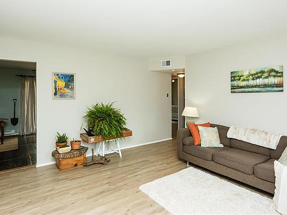 5th image of 10522 Carroll Wood Way