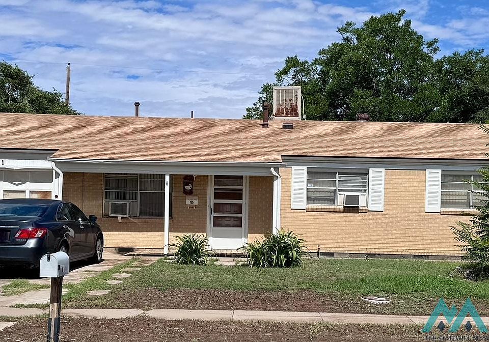 1st image of 3011 S Radcliff Dr