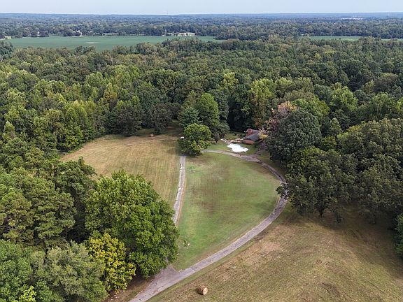 Aerial view of front of property from Woodstock Cuba Rd.