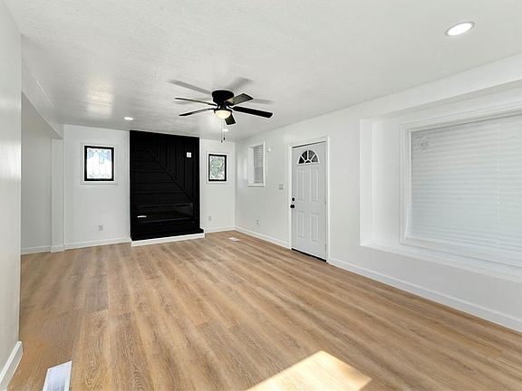 5th image of 4200 Agnes Ave