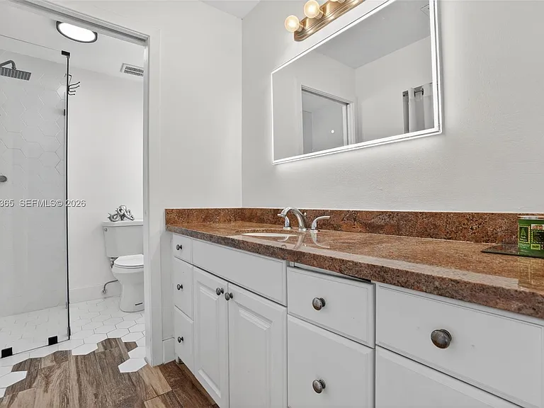 7016 SW 103rd Pl — Photo 16