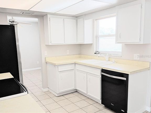 4th image of 108 Madeira Ave