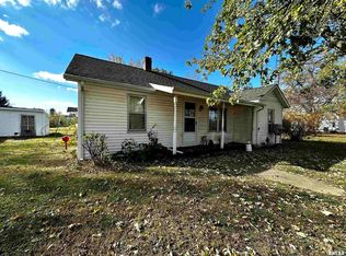 409 S 2nd St, Ridgway, IL 62979