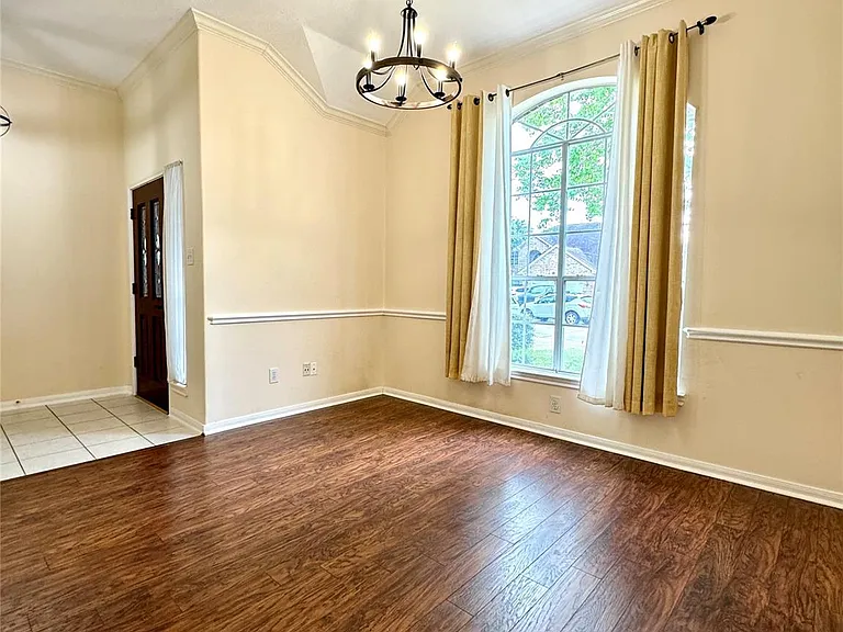 3611 Sheldon Dr — Photo 4