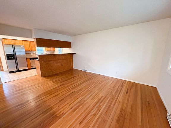 3rd image of 2807 Ohenry Rd
