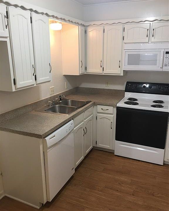 2nd image of 1904-06 Starling Ct