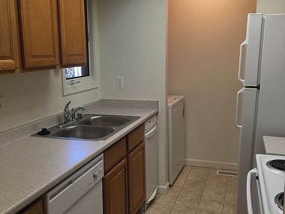 Kitchen - Left