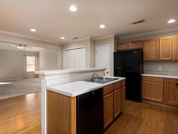 3rd image of 7105 La Christa Way #61