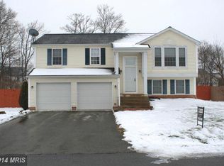 13024 Primrose Ln, Hagerstown, MD 21742