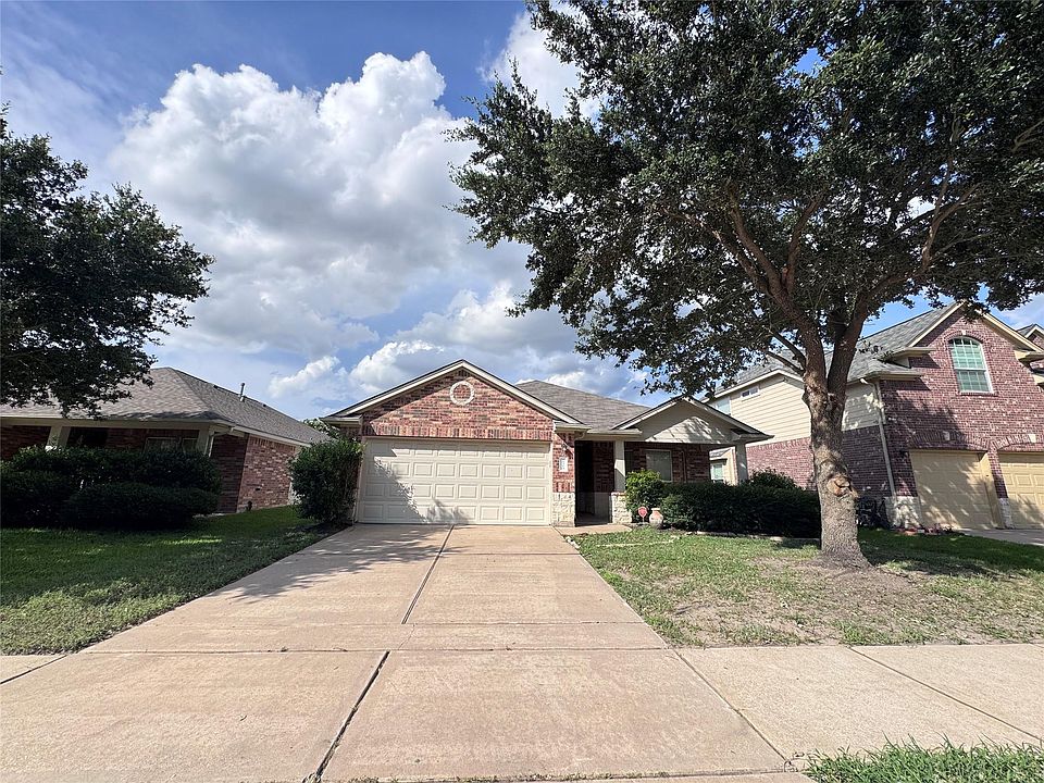 1st image of 25210 Ginger Ranch Dr
