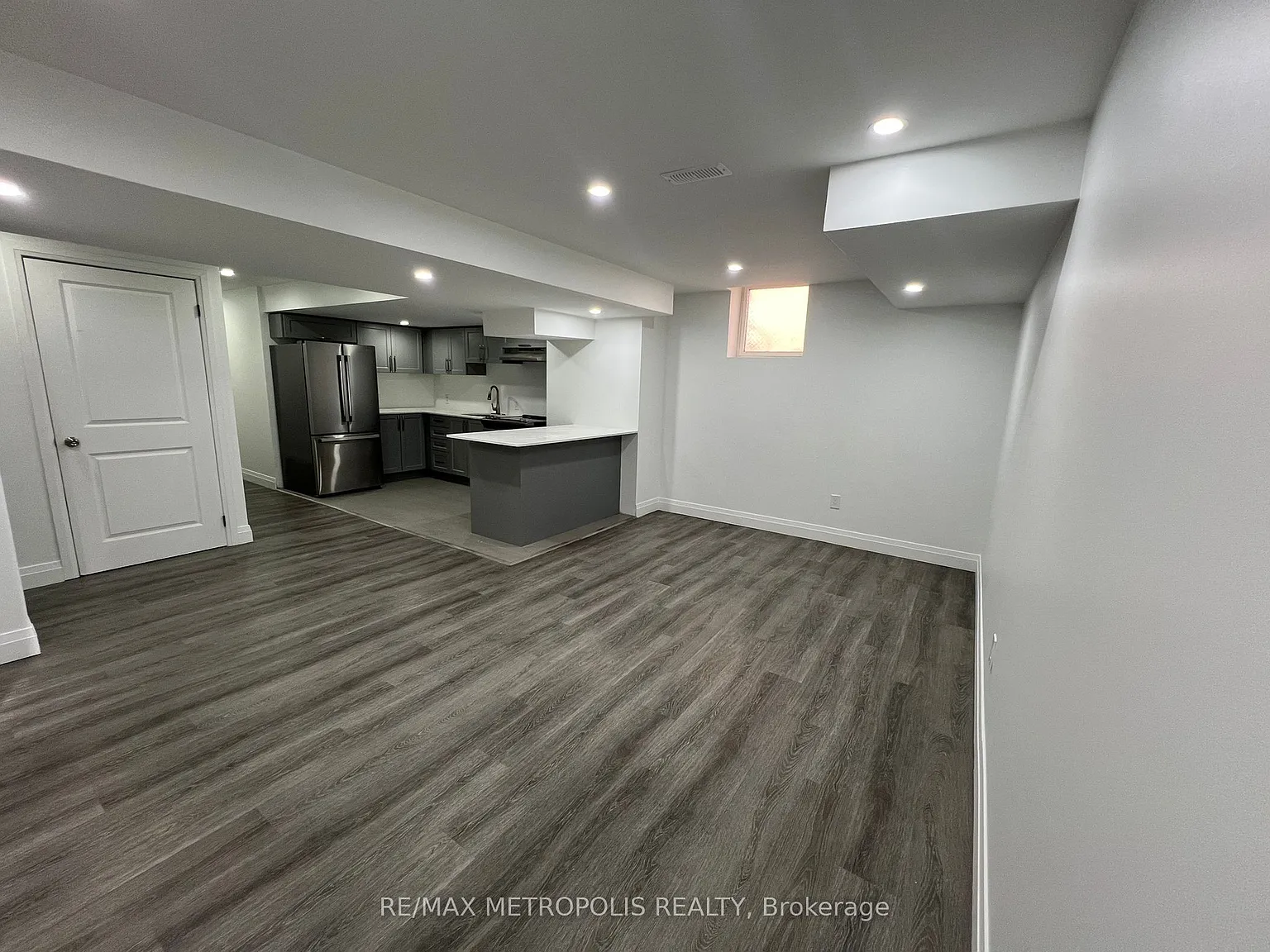 2 bed, $2,000 — Photo 2