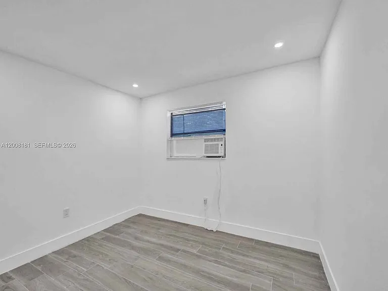 5740 Mayo St — Photo 7