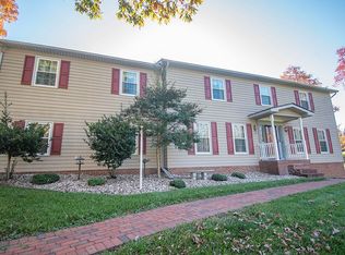 40 Diamond Ave, Christiansburg, VA 24073