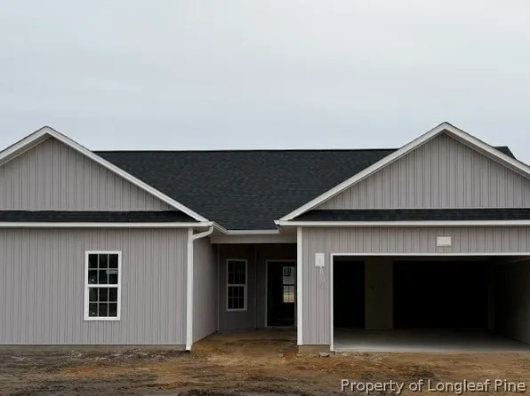 26 Chariot Cir, Lumber Bridge, NC 28357