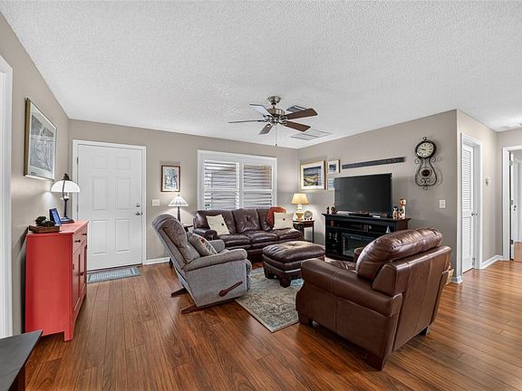 5th image of 2240 LOWRY ROAD