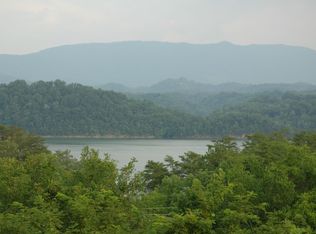 2510 Indian Creek Rd, Dandridge, TN 37725