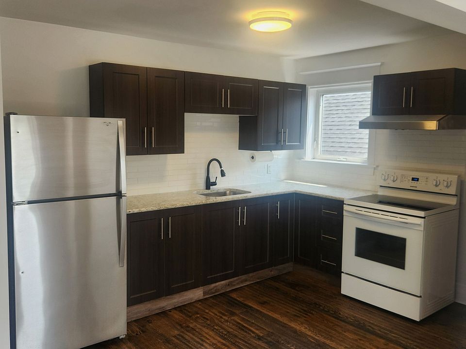 1st image of 312 Wharncliffe Rd S