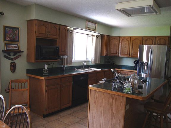 2nd image of 31 Clarkson Ave