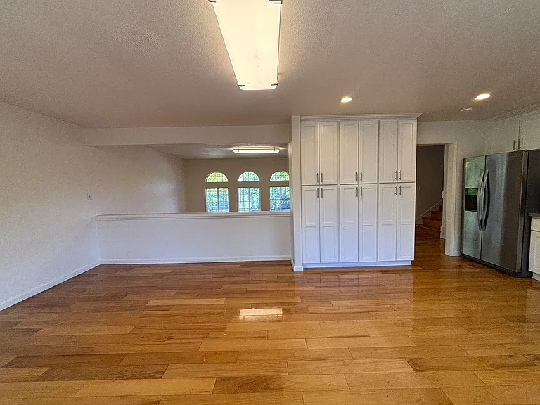 43090 Scofield Ct — Photo 8