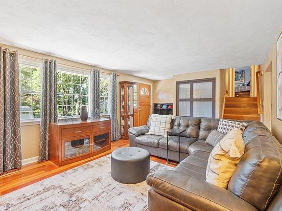 4th image of 9 Brookbridge Rd