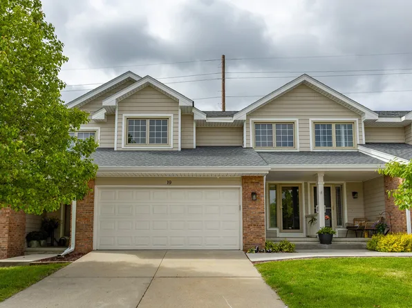 4400 Ep True Pkwy Unit 19, West Des Moines, IA 50265