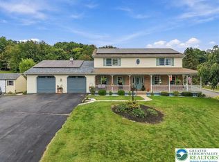 322 W 10th St, Jim Thorpe, PA 18229