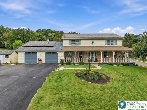 322 W 10th St, Jim Thorpe, PA 18229