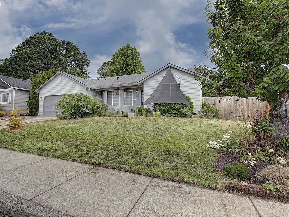 1st image of 15 NE 14th Ct