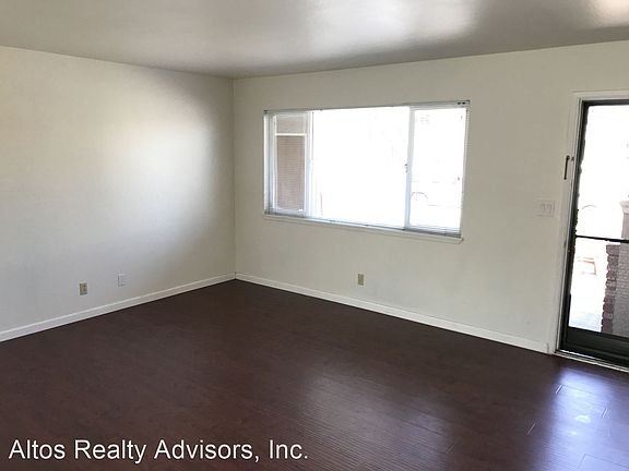 2nd image of 682 Grand Coulee Ave APT 2