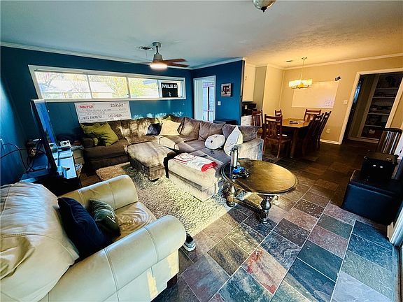 4th image of 1106 Neal Pickett Dr