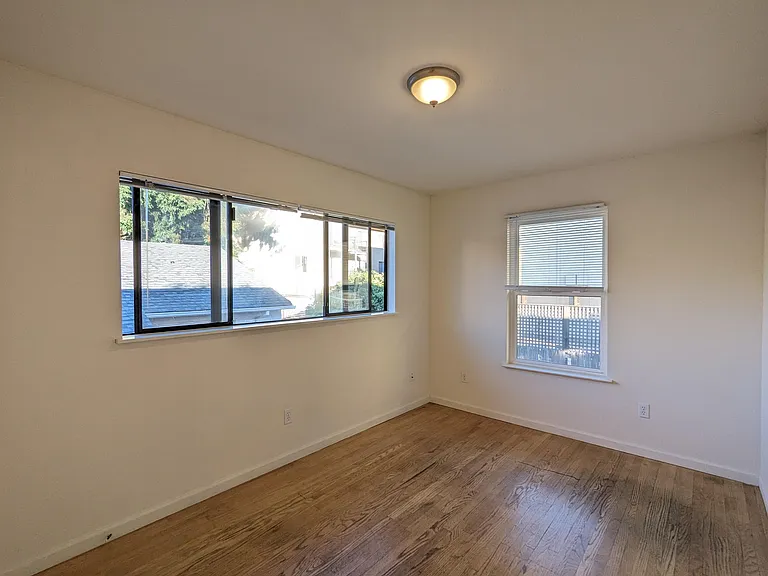 1932 Hearst Ave — Photo 67