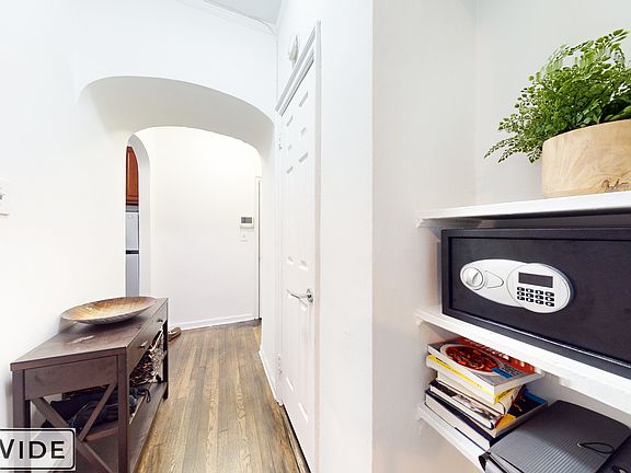 3rd image of 234 W 13th St APT 24