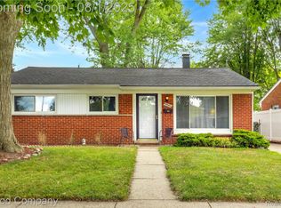 29357 Shirley Ave, Madison Heights, MI