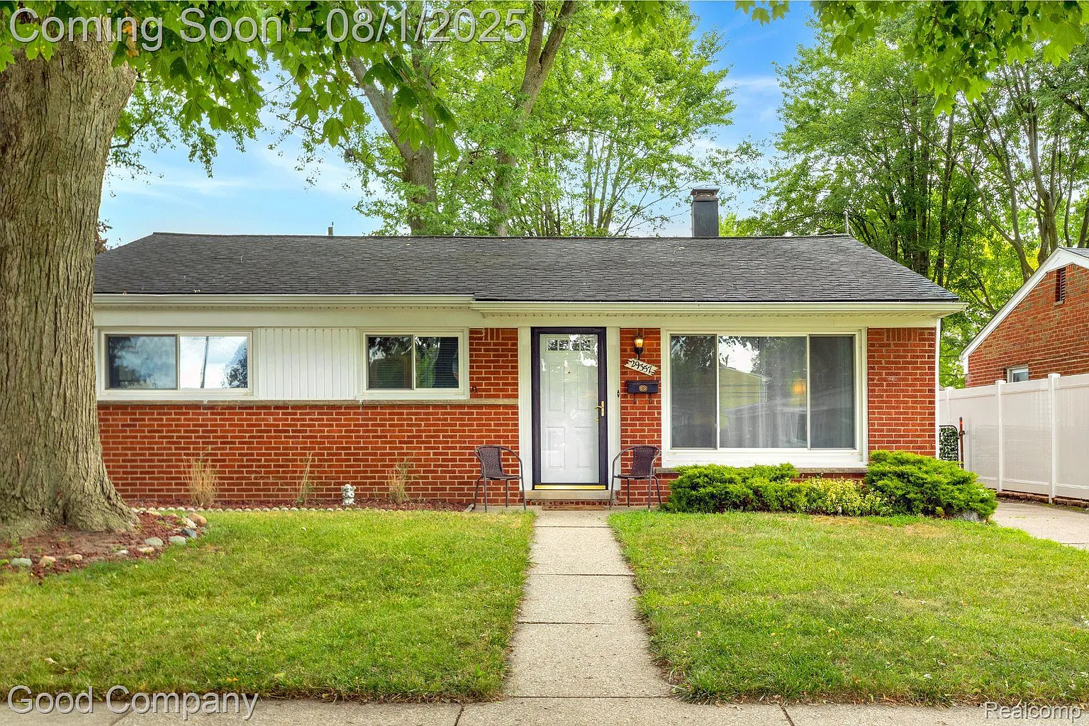 29357 Shirley Ave photo 1