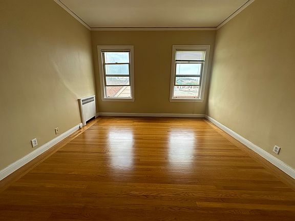 3rd image of 1600 Clement St APT 304