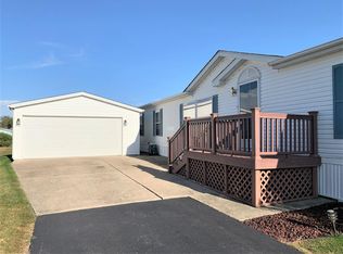 21 Oriole Ln, Beecher, IL 60401