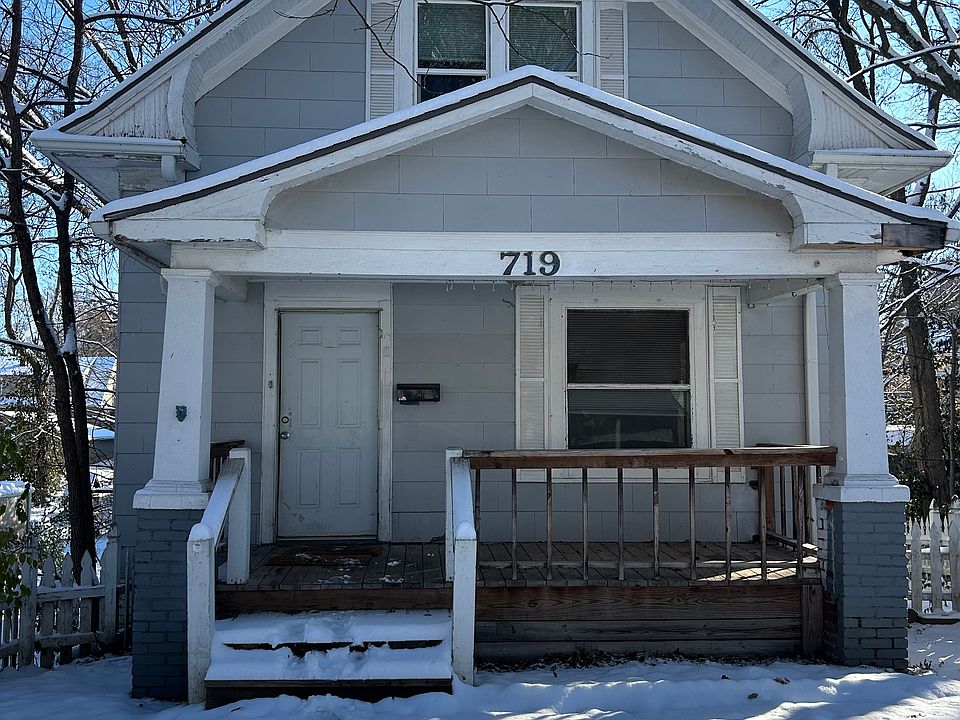 1st image of 719 N River Blvd
