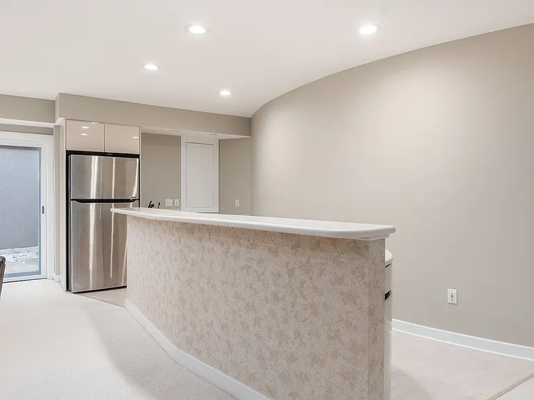 4602 Sandwich Ct — Photo 56