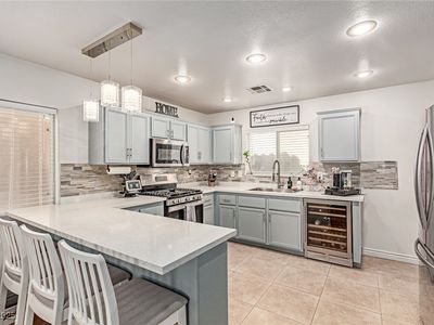 4786 Valleyside Ave, Las Vegas, NV, 89115